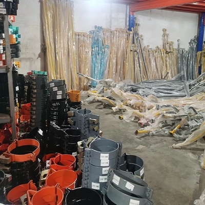Excavator Iron Pipe Komatsu PC56 PC300-7 PC360-7 Oil Inlet Pipe Arm Pipes In Brands